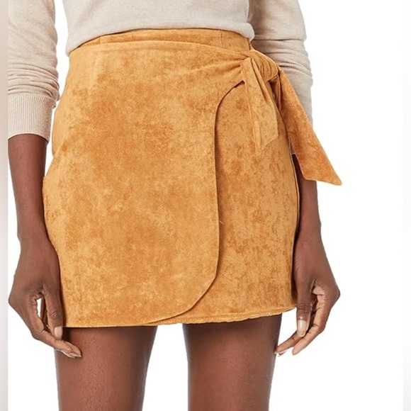 Blank NYC Dresses & Skirts - ✨ 2 for $25 NWT [BLANKNYC] Womens Wrap Mini Skirt
